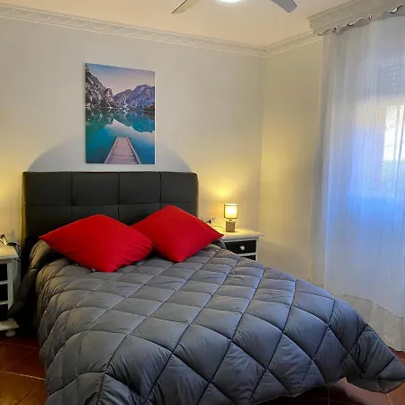 Casa 3 Habitaciones Con Piscina De Temporada Compartida Con Dos Estudios - - Jacuzzi Spa Consultar - Trassierra - 8Km De Cordoba -- Trassierrarooms Exterior foto