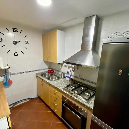 Casa 3 Habitaciones Con Piscina De Temporada Compartida Con Dos Estudios - - Jacuzzi Spa Consultar - Trassierra - 8Km De Cordoba -- Trassierrarooms Exterior foto