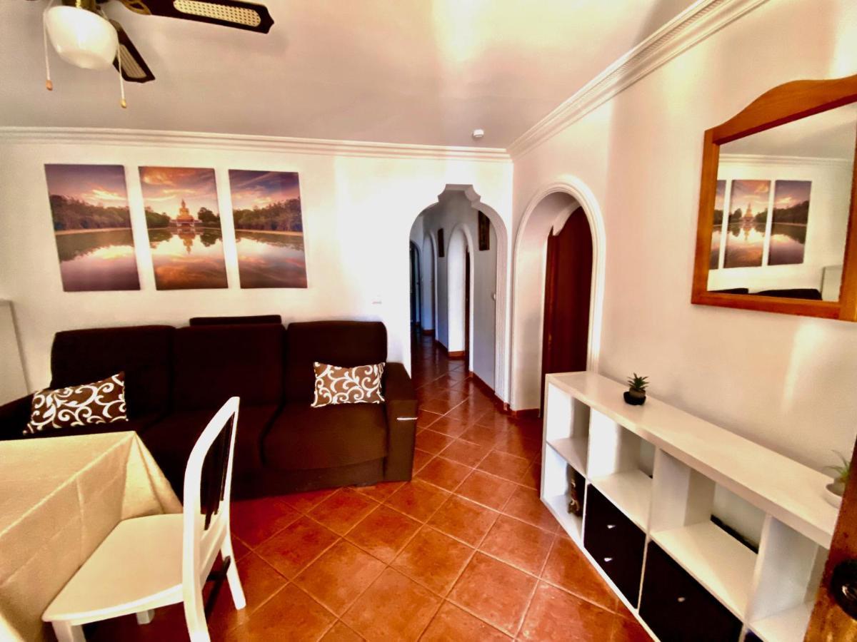 Casa Trassierra: 3-bedroom Retreat With Seasonal Shared Pool Apartment