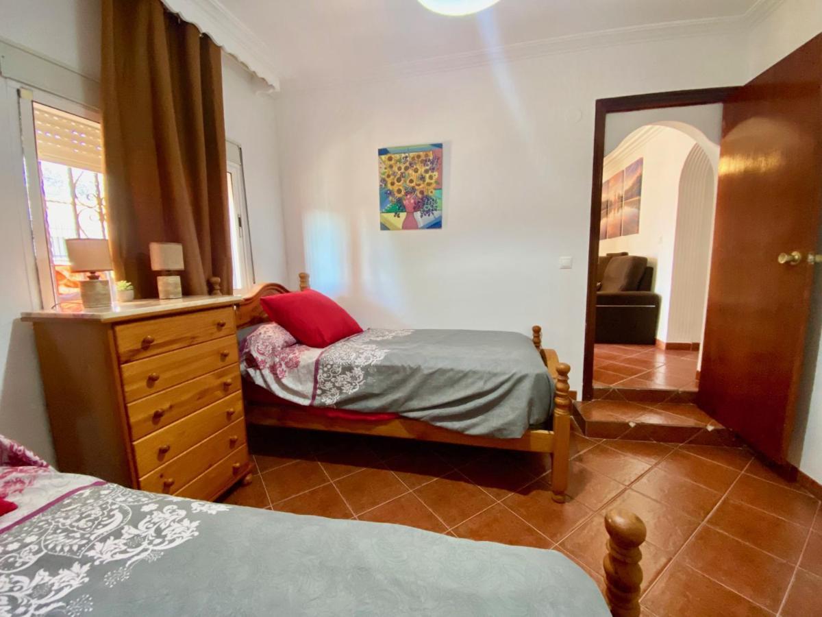 Apartment Casa Trassierra: 3-bedroom Retreat With Seasonal Shared Pool Cordoba
