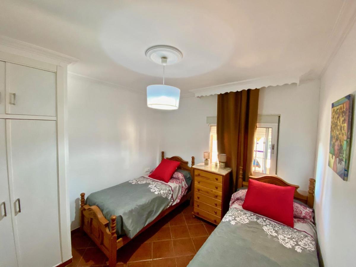 Casa Trassierra: 3-bedroom Retreat With Seasonal Shared Pool * Cordoba