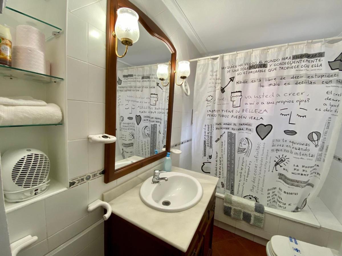 Casa Trassierra: 3-bedroom Retreat With Seasonal Shared Pool Cordoba