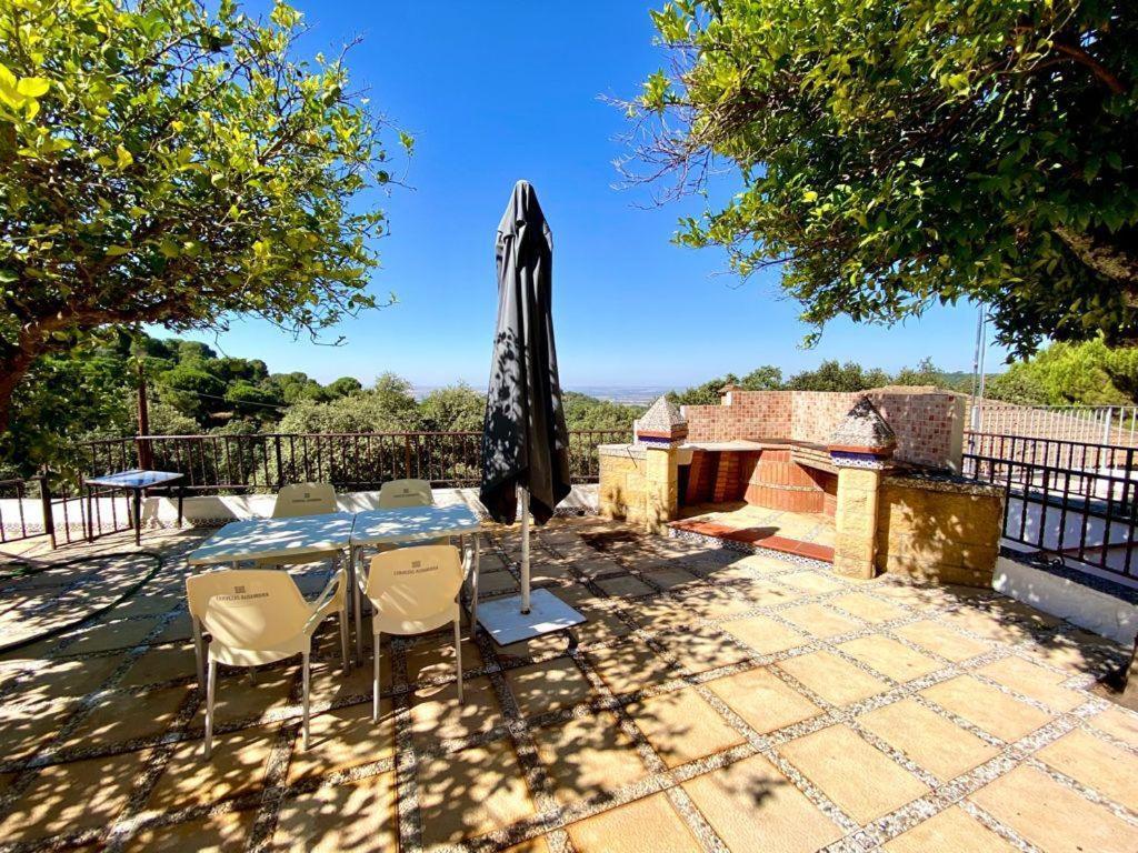 Apartment Casa Trassierra: 3-bedroom Retreat With Seasonal Shared Pool *